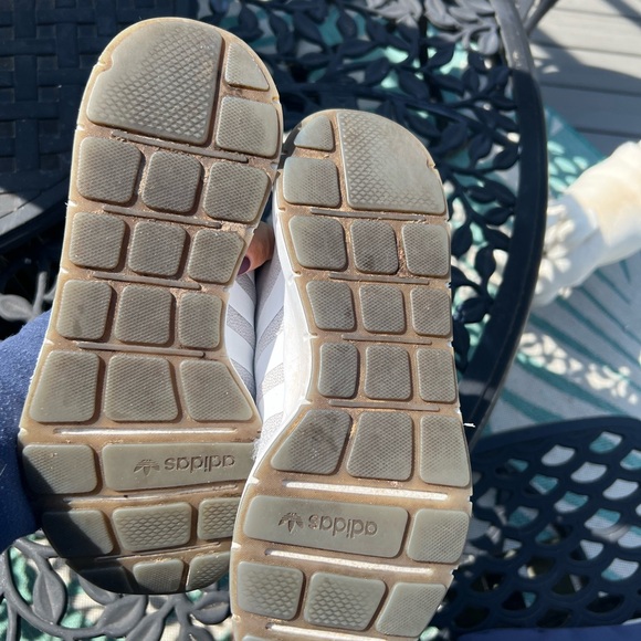 Adidas Swift Essential Running Shoes Size 10 - light grey w white - Picture 6 of 8